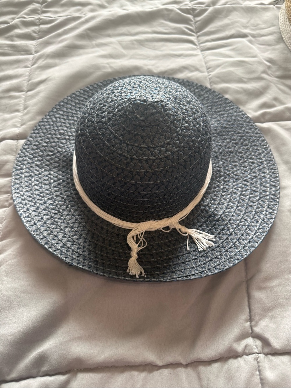 Women’s Wide Brim Straw Sun Hat with Cream Rope Trim - Blue